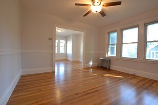 7 Trapelo St, Unit 2 in Boston, MA - Building Photo
