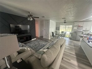 1011 Gerona Ave in Deltona, FL - Building Photo - Building Photo