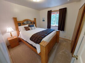 5711 S Tongass Hwy Unit B in Ketchikan, AK - Building Photo