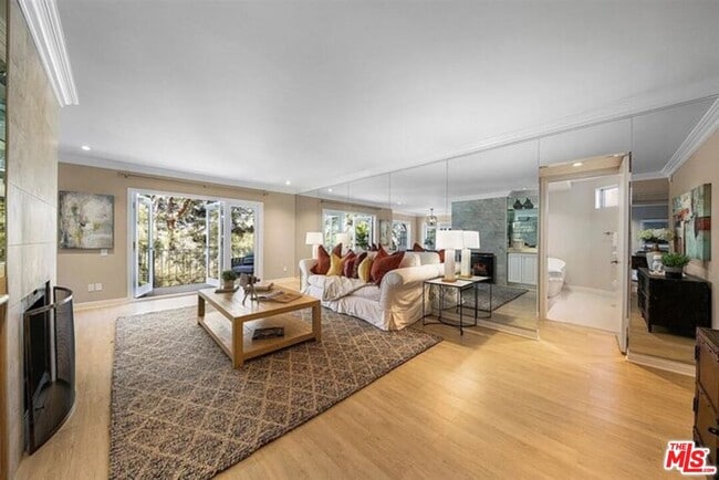 property at 2345 Roscomare Rd