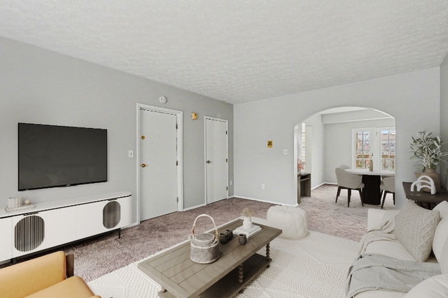 562 Glenwood Ave, Unit 24 in Cincinnati, OH - Building Photo - Building Photo