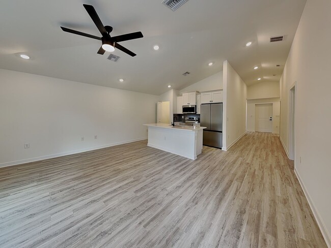 2900 11th St W in Lehigh Acres, FL - Building Photo - Building Photo