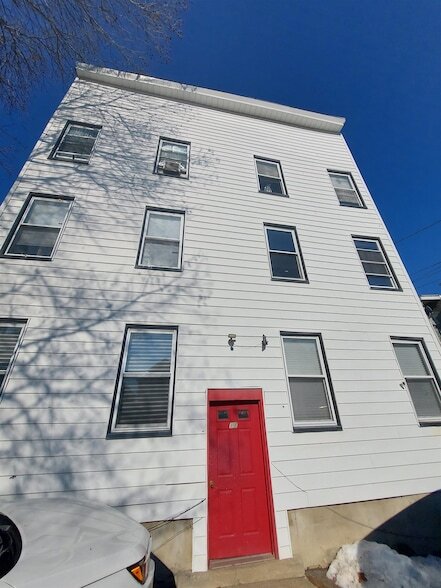 property at 9 W 35th St