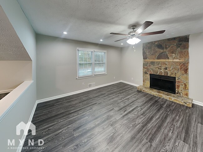 1224 Classic Dr NE in Conyers, GA - Building Photo - Building Photo