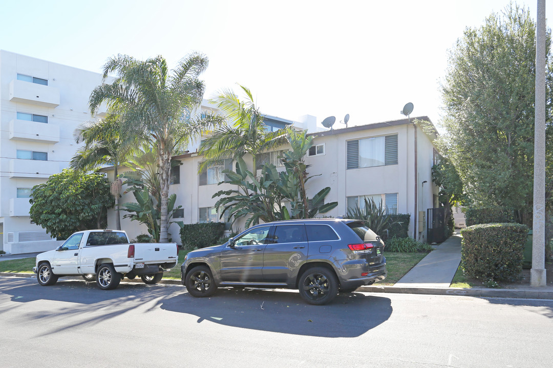 Wellesley Manor in Los Angeles, CA - Building Photo