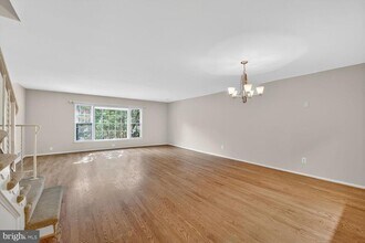 4843 Sangamore Rd in Bethesda, MD - Building Photo - Building Photo