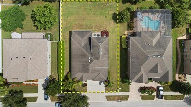 11806 Gilmerton Dr in Riverview, FL - Foto de edificio - Building Photo