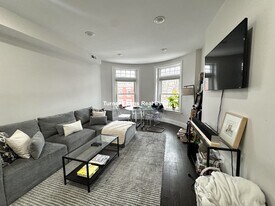 7 Strathmore Rd, Unit 3 in Brookline, MA - Building Photo