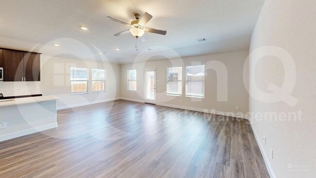 property at 613 Huntley Dr