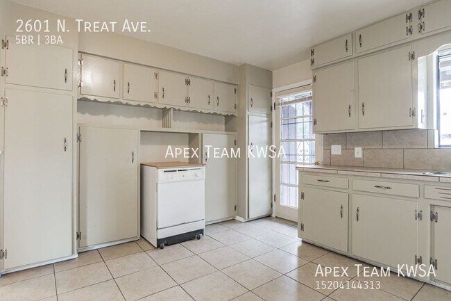 2601 N Treat Ave in Tucson, AZ - Building Photo - Building Photo