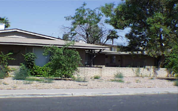 430 N Hall in Mesa, AZ - Foto de edificio