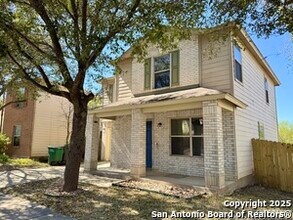 18 Beacon Bay in San Antonio, TX - Foto de edificio - Building Photo