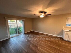 1122 Florence St in Imperial Beach, CA - Foto de edificio - Building Photo