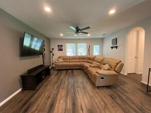 2920 Windmill Ln in Farmers Branch, TX - Building Photo - Building Photo