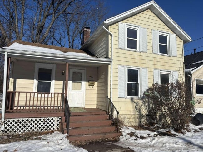 property at 1318 Benton St