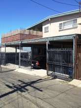 1906 W Imperial Hwy in Los Angeles, CA - Building Photo - Building Photo