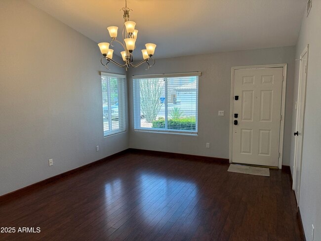 4629 E Lavender Ln in Phoenix, AZ - Foto de edificio - Building Photo