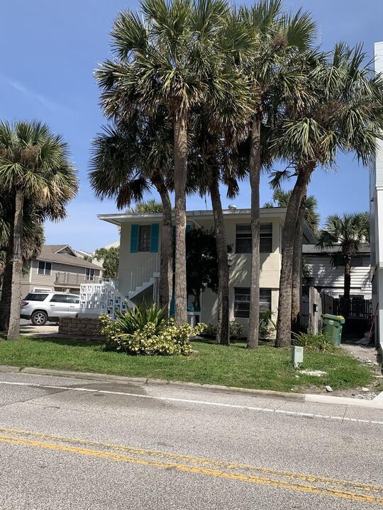 2103 1st St S in Jacksonville Beach, FL - Building Photo