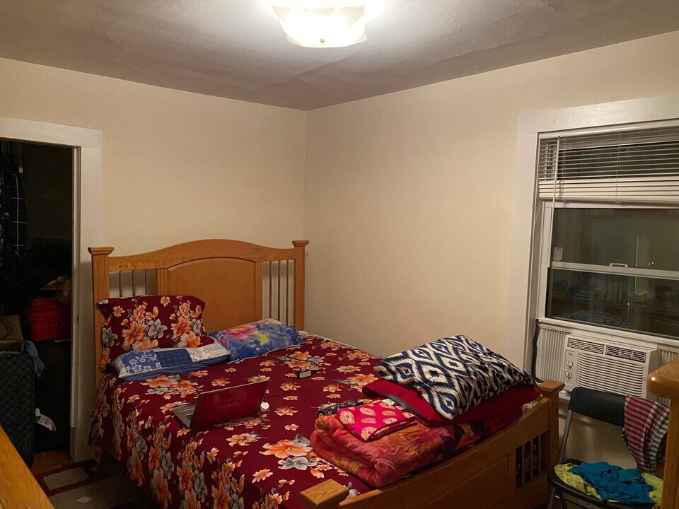 17 Bay St, Unit 2R in Cambridge, MA - Building Photo