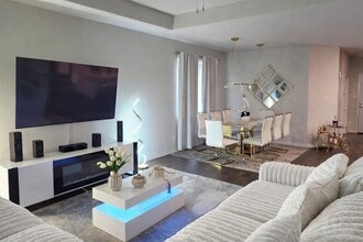 9824 Dynamics Dr in Fort Worth, TX - Building Photo - Building Photo