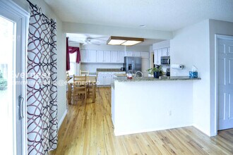 18618 E Grand Cir in Aurora, CO - Foto de edificio - Building Photo