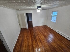 43 4th Ave, Unit 1 in Haverhill, MA - Foto de edificio - Building Photo