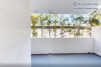 518 N Gramercy Pl in Los Angeles, CA - Building Photo - Building Photo