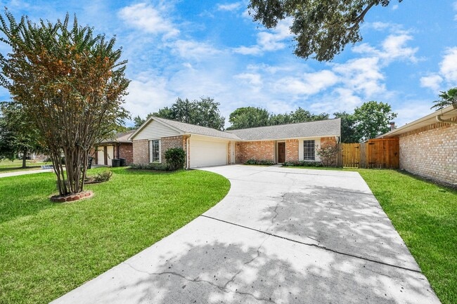 14235 Rosetta Dr