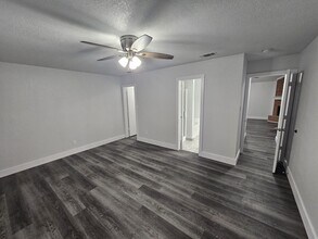 919 Crestwood Dr in Cedar Hill, TX - Building Photo - Building Photo