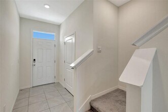 9279 Rock Harbour Wy in Tampa, FL - Building Photo - Building Photo