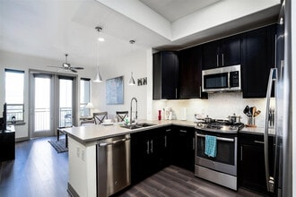 800 Sorella Ct in Houston, TX - Building Photo - Building Photo