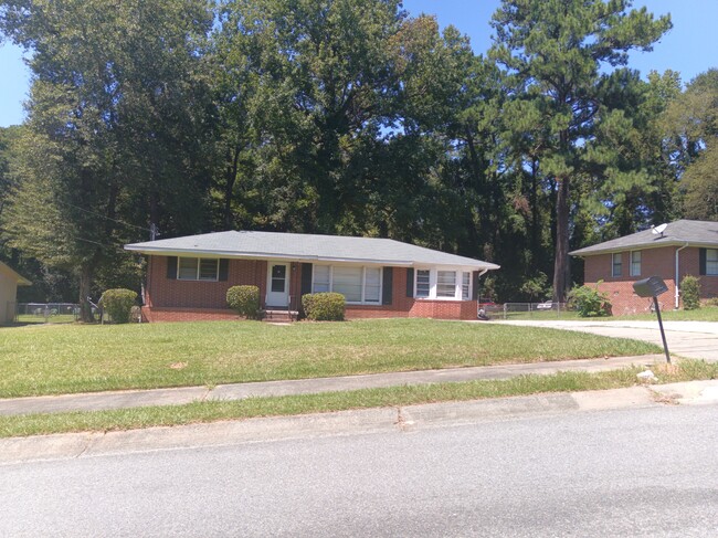 property at 2540 Alandale Dr