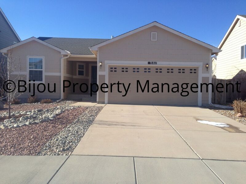 1870 Silver Meadow Cir in Colorado Springs, CO - Building Photo