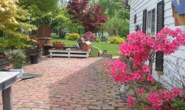 55 Haverhill Rd, Unit Apartment in Amesbury, MA - Building Photo - Building Photo