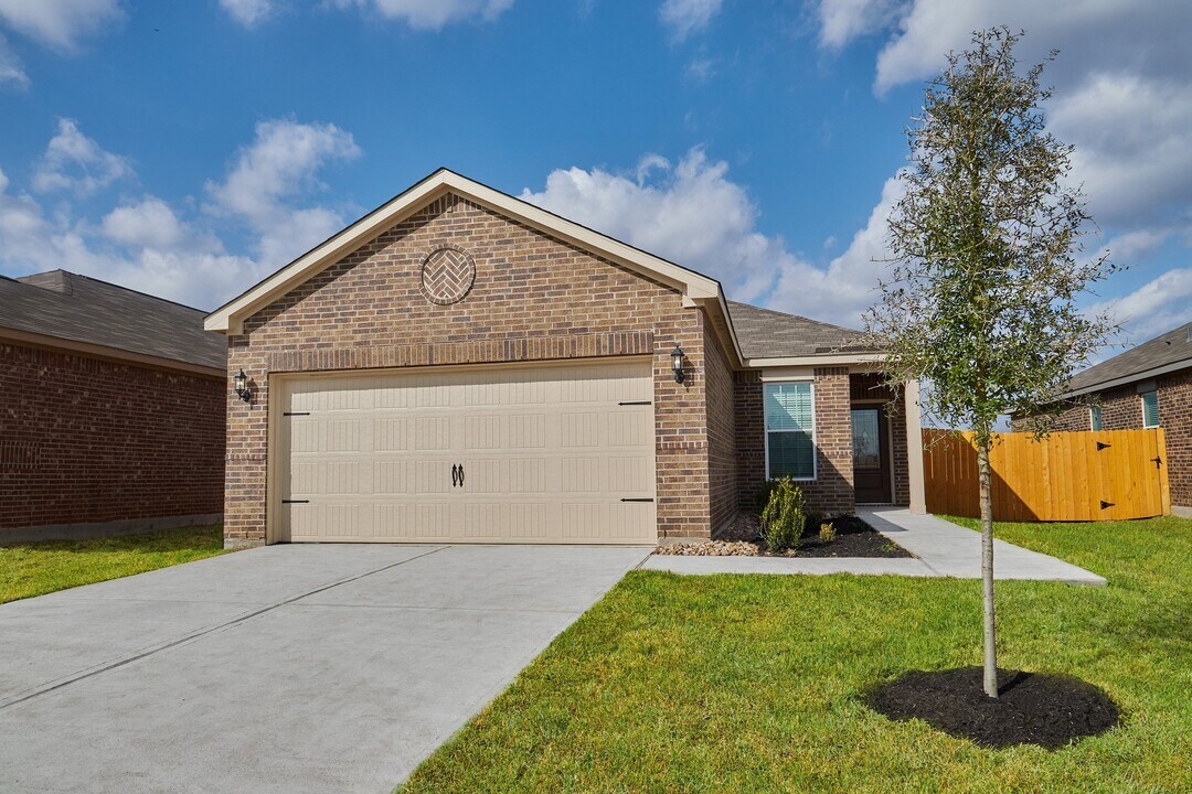 416 Lone Rider Dr in Katy, TX - Building Photo