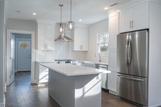 7 Francis Pl-Unit -2 in Montclair, NJ - Building Photo - Building Photo