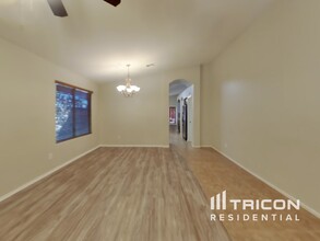 140 W Grey Stone St in San Tan Valley, AZ - Building Photo - Building Photo