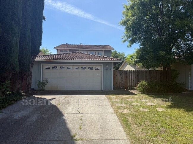 2735 Applewood Dr