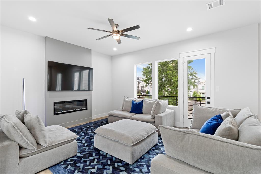 2508 Gray St in Houston, TX - Building Photo