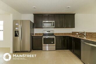 8549 Silverbell Loop in Brooksville, FL - Foto de edificio - Building Photo