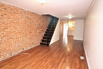 1819 Jackson St in Baltimore, MD - Building Photo - Building Photo