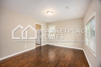8147 Prospect Ave in Warren, MI - Building Photo - Building Photo