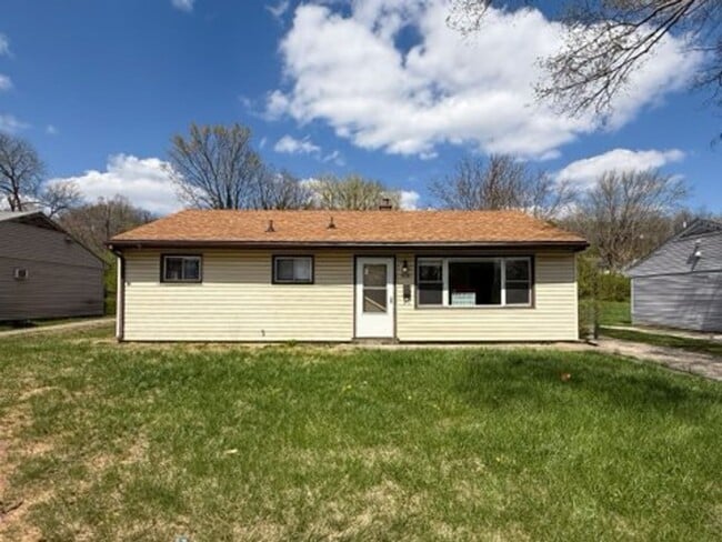 property at 3939 Nicholas Rd