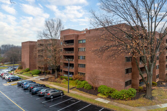 Coffee Run in Hockessin, DE - Foto de edificio - Building Photo