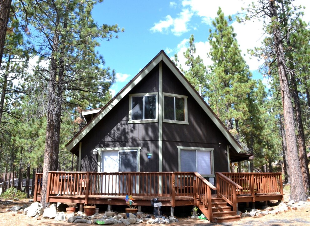 1366 Donner Ln in South Lake Tahoe, CA - Building Photo