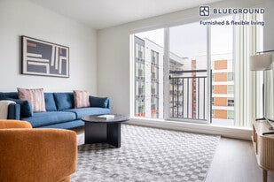 12377 137th Pl NE in Redmond, WA - Building Photo