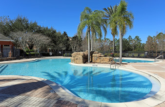 The Monaco at Waterford Lakes in Orlando, FL - Foto de edificio - Building Photo