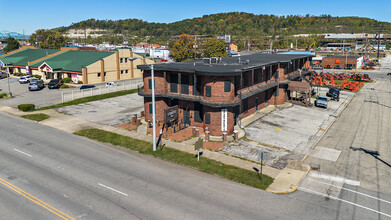 2275 Winchester Ave in Ashland, KY - Building Photo - Building Photo