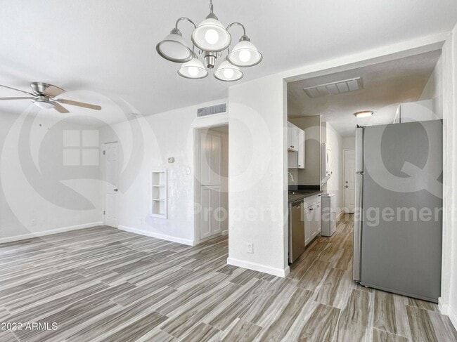 2109 W Hayward Ave in Phoenix, AZ - Building Photo - Building Photo