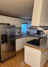 954 N McCue St in Laramie, WY - Foto de edificio - Building Photo